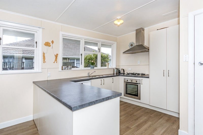 5 Tie Place, Wigram, Christchurch - Carousel 1