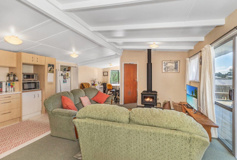 32 Muapoko Street, Himatangi Beach, Himatangi Beach - Carousel 2