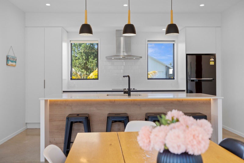 22 Awatira Drive, Papamoa Beach, Papamoa - Carousel 2