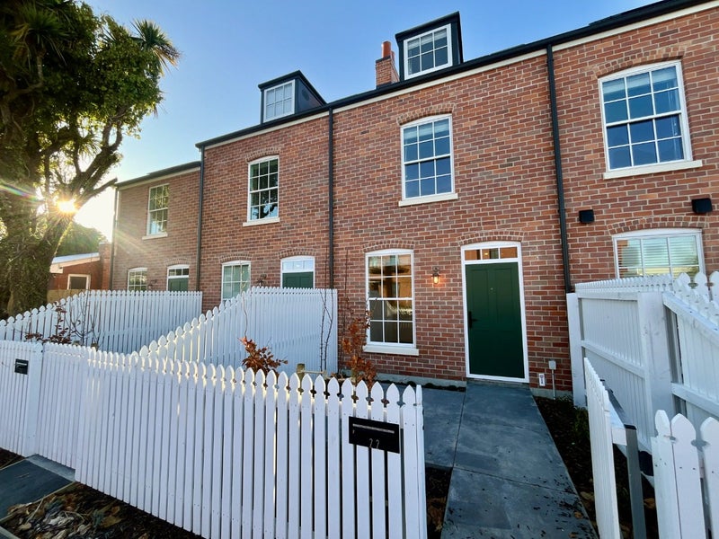 22 Bunyan Street, Waltham, Christchurch - Carousel 1