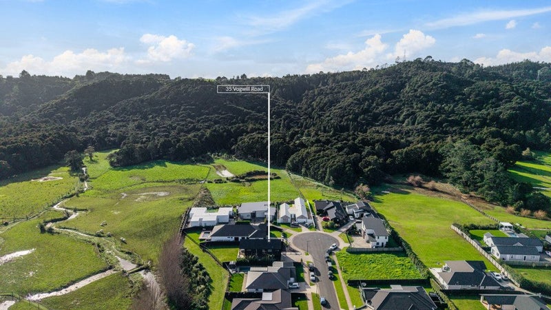 35 Vogwill Road, Kumeu, Rodney, Auckland - Carousel 1