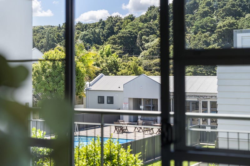 10/5 Carolina Place, Albany, Auckland - Carousel 2