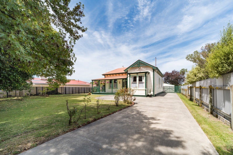 17 King Street, Halcombe, Feilding - Carousel 1