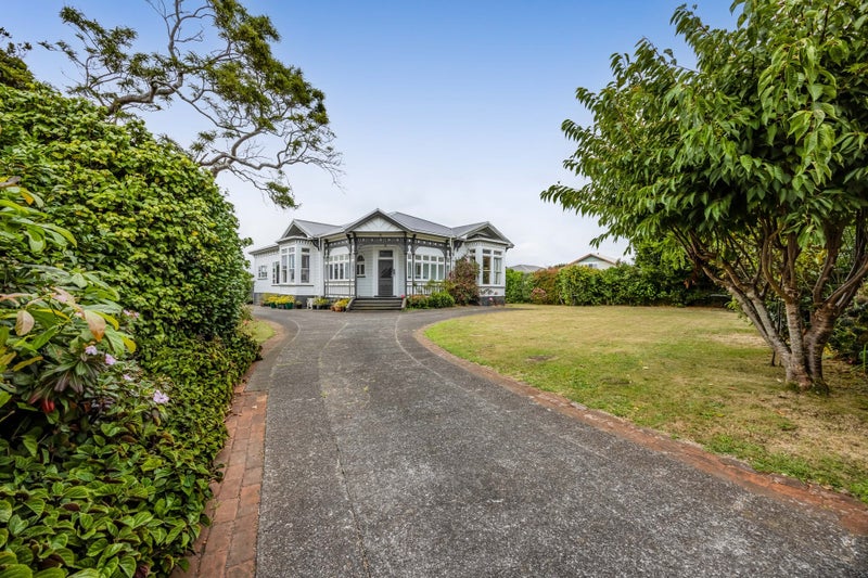 45 Dives Avenue, Hawera - Carousel 2