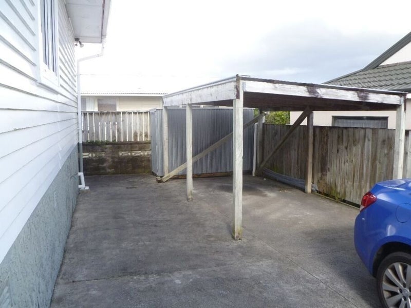 37A Luckens Road, West Harbour, Auckland - Carousel 16