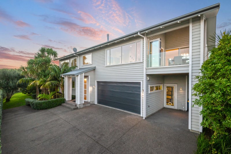1 Pullum Street, Birkenhead, Auckland - Carousel 1