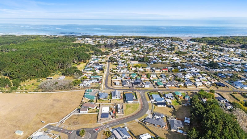 1 Sandown Avenue, Himatangi Beach, Himatangi Beach - Carousel 12