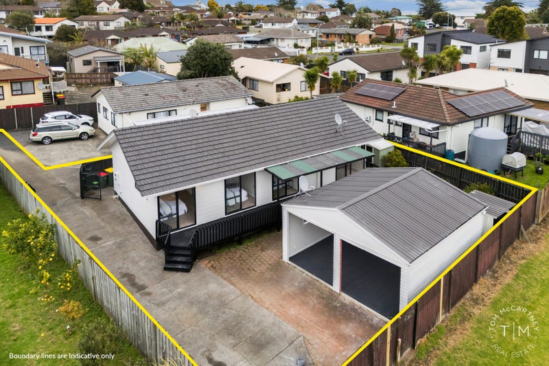 2/12 Kopu Place, Clendon Park, Auckland - Carousel 1