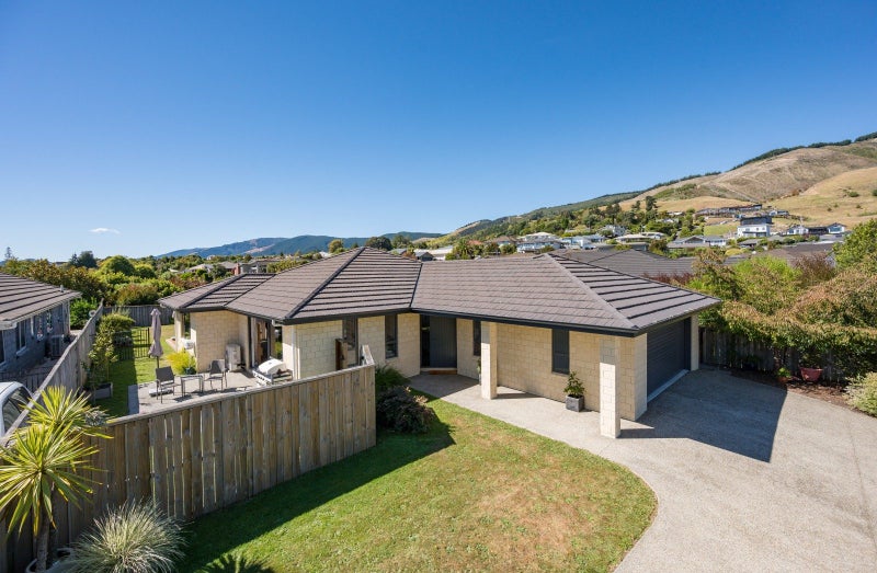 78 Washbourn Drive, Richmond - Carousel 1