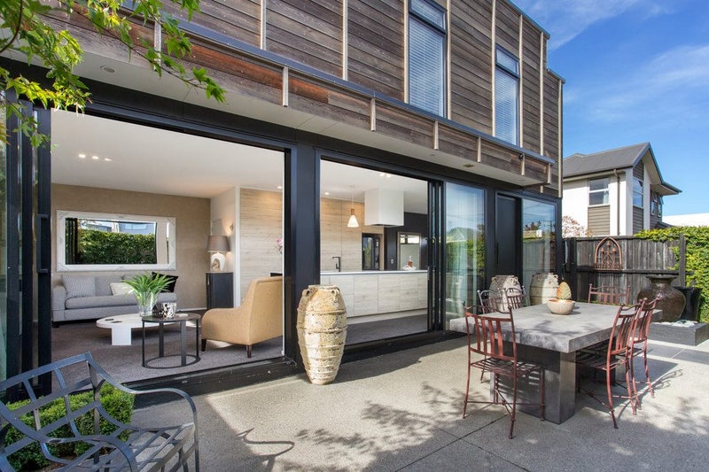 1/94 CALEDONIAN ROAD, St Albans, Christchurch - Carousel 2