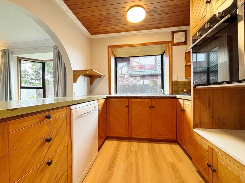 86 Memorial Avenue, Ilam, Christchurch - Carousel 2