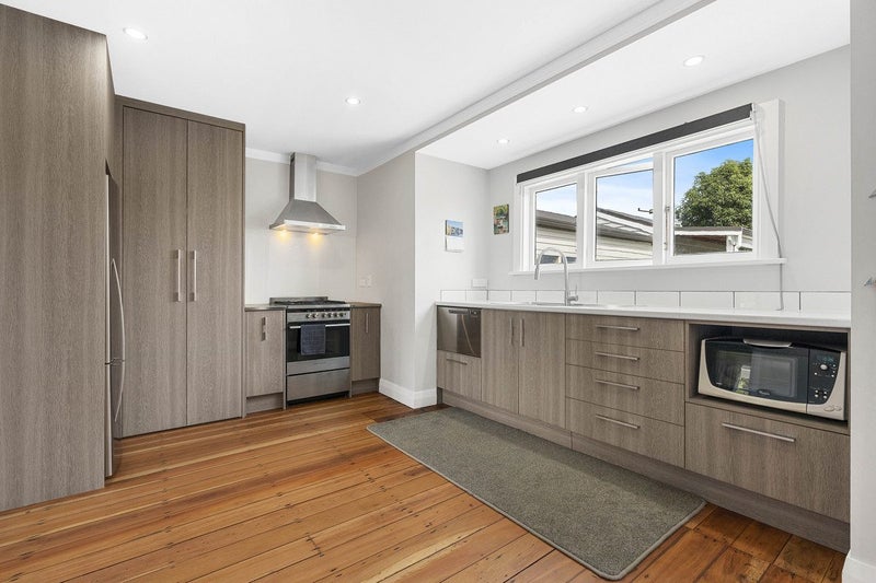 26 Malcolm Street, Martinborough, Martinborough - Carousel 2