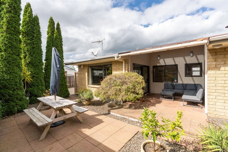 528 Grey Street, Hamilton East, Hamilton - Carousel 1