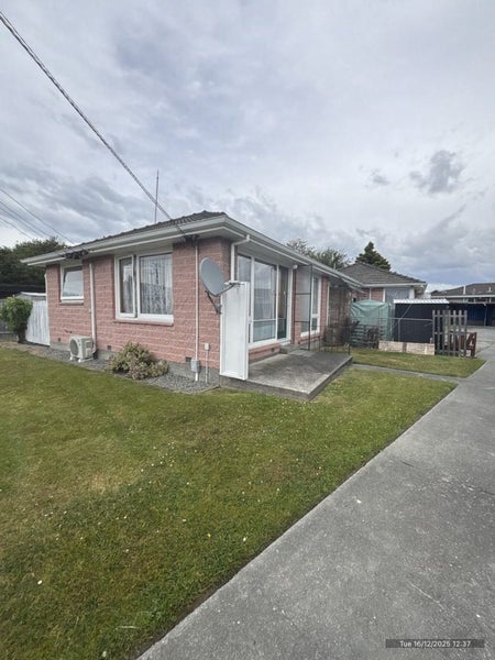 1/11 Longfellow Street, Sydenham, Christchurch - Carousel 2