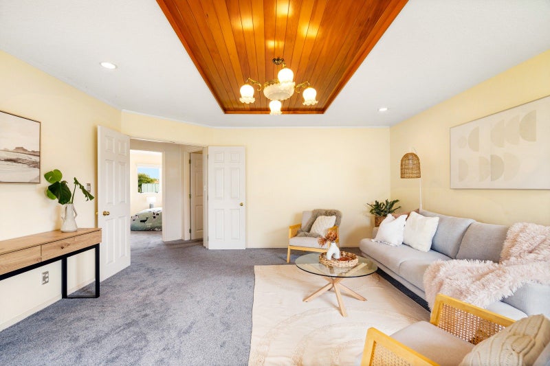 11B Cheval Place, Taradale, Napier - Carousel 2