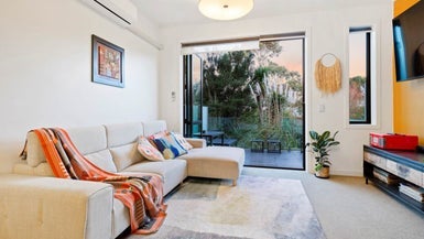 72 Norwood Drive, Flat Bush, Auckland - Carousel 1