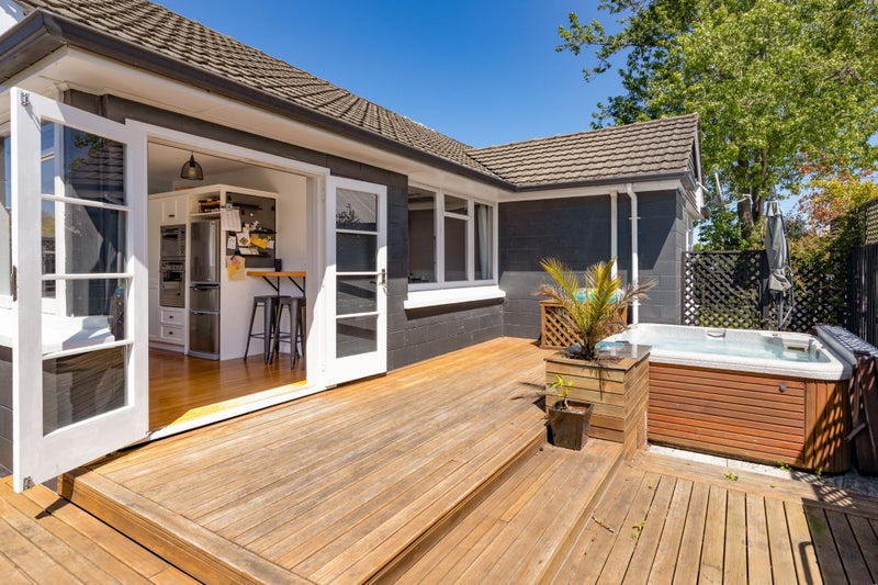 42 Wayside Avenue, Burnside, Christchurch - Carousel 1