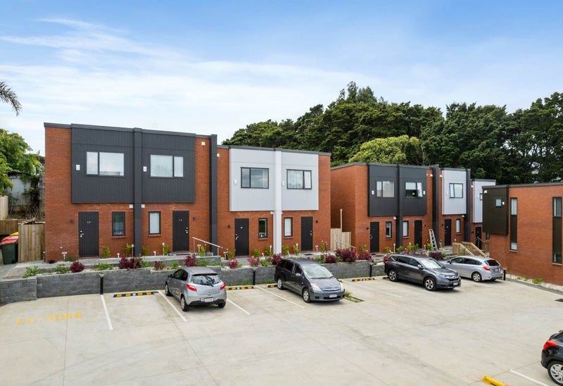 10/72 Alfriston Road, Manurewa East, Auckland - Carousel 1