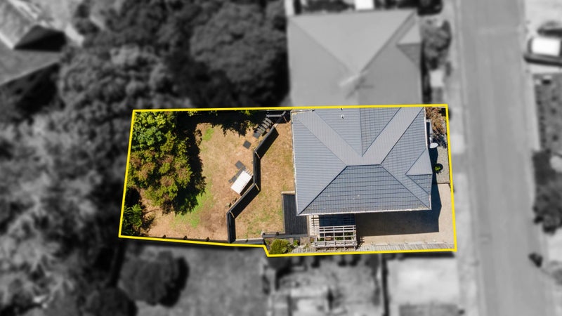 78A Woodhouse Avenue, Karori, Wellington - Carousel 2