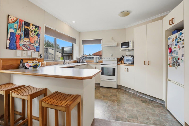 99 Plateau Heights, Mount Maunganui, Mount Maunganui - Carousel 2