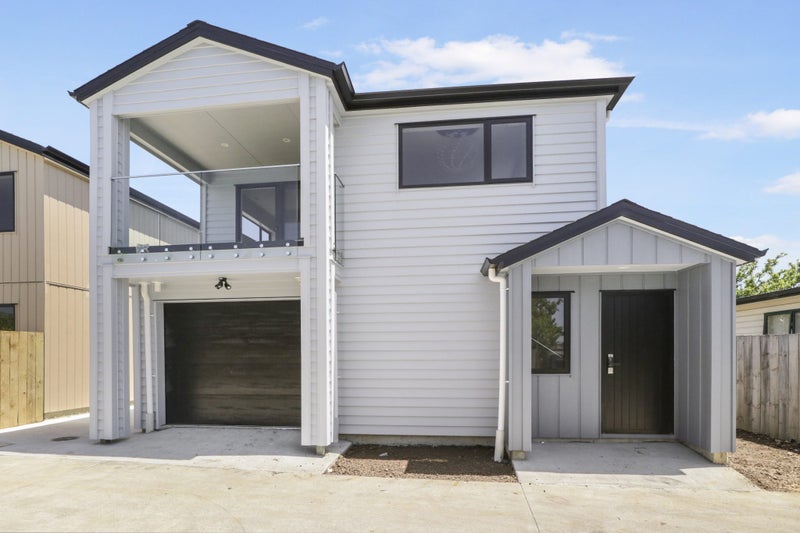 12A Binsted Road, New Lynn, Auckland - Carousel 1