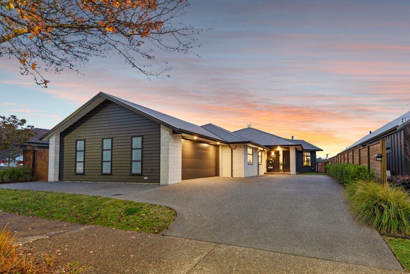 160 Lakes Boulevard, Pyes Pa, Tauranga - Carousel 32