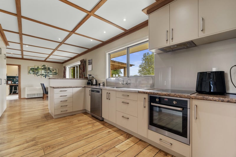 590 Kakaramea Road, Ngahinapouri, Te Awamutu - Carousel 2