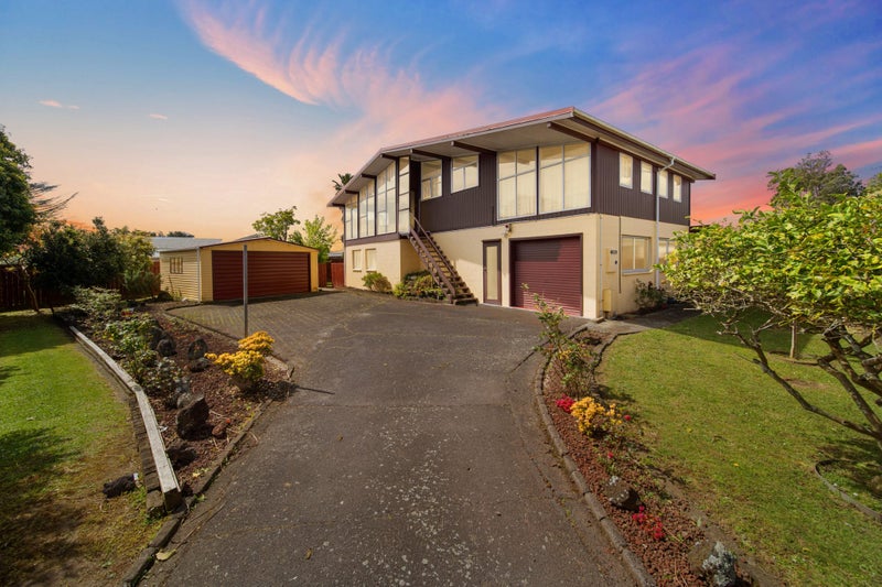 26 Ewbank Place, Manurewa, Auckland - Carousel 1