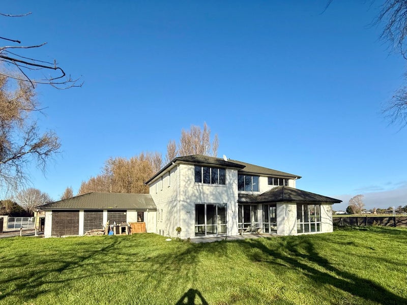 20 Queenswood Gardens, Mairehau, Christchurch - Carousel 1