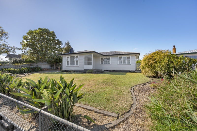 110 Dover Road, Flaxmere, Hastings - Carousel 1