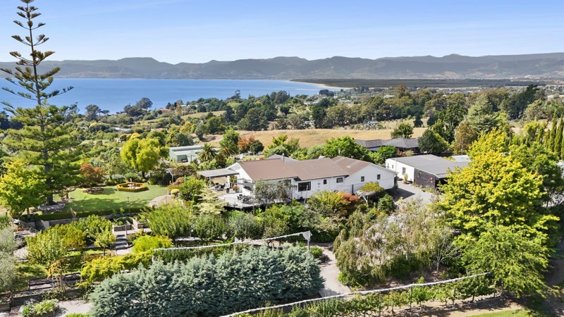 208 Pomona Road, Ruby Bay, Mapua - Carousel 1
