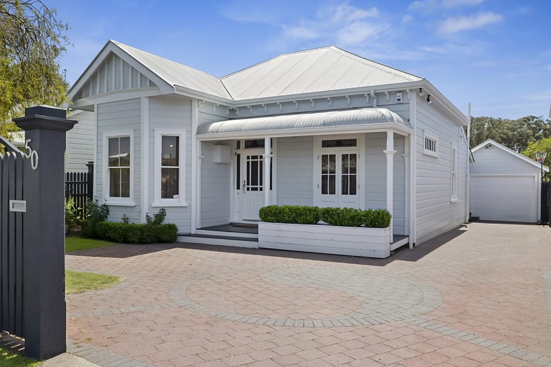 50 Hine Street, New Plymouth, New Plymouth - Carousel 1