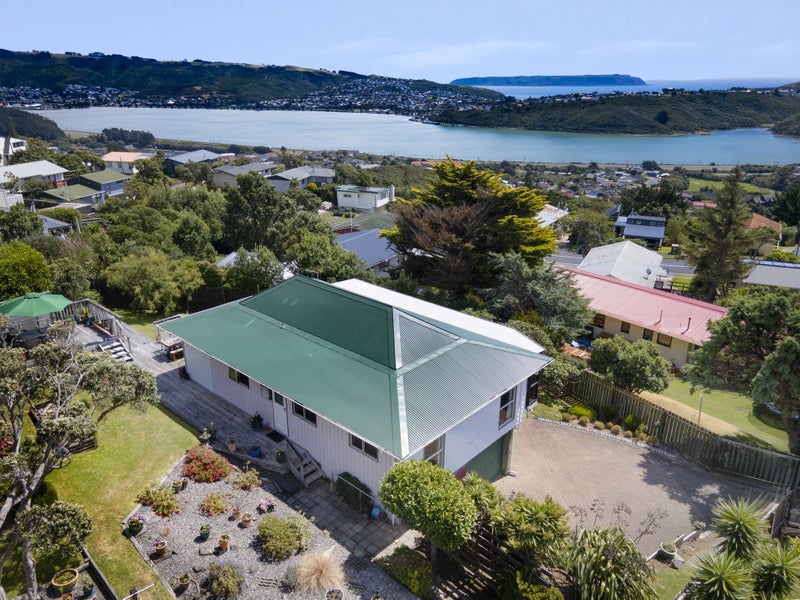 107 Conclusion Street, Ascot Park, Porirua - Carousel 1