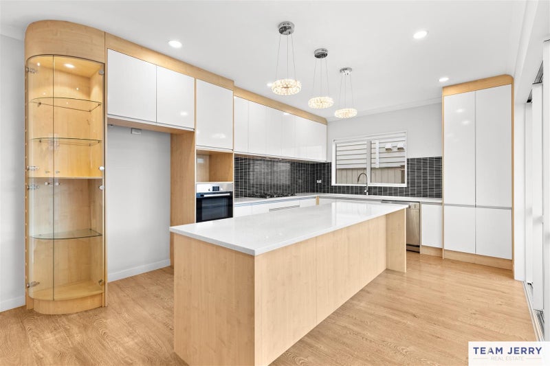 233 Murphys Road, Flat Bush, Manukau City, Auckland - Carousel 1