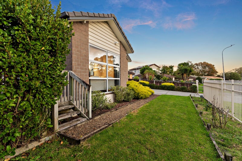 17 Artillery Drive, Papakura, Papakura - Carousel 1