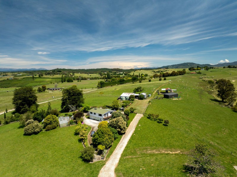 46 Waiwhero Road, Upper Moutere - Carousel 1