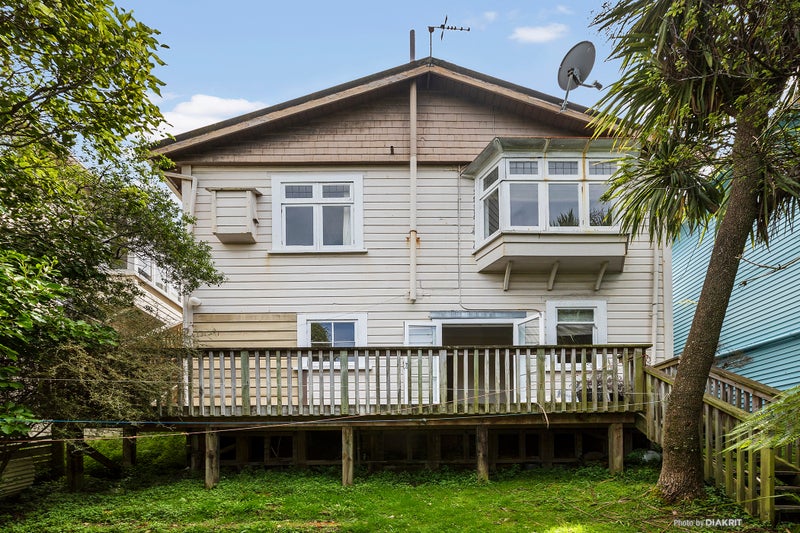 305 Adelaide Road, Newtown, Wellington - Carousel 1