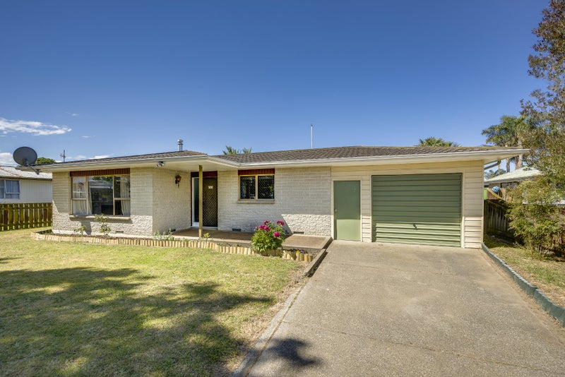 17 Walton Place, Flaxmere, Hastings - Carousel 1