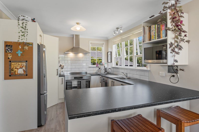 42 Tui Road, Raumati Beach, Paraparaumu - Carousel 2