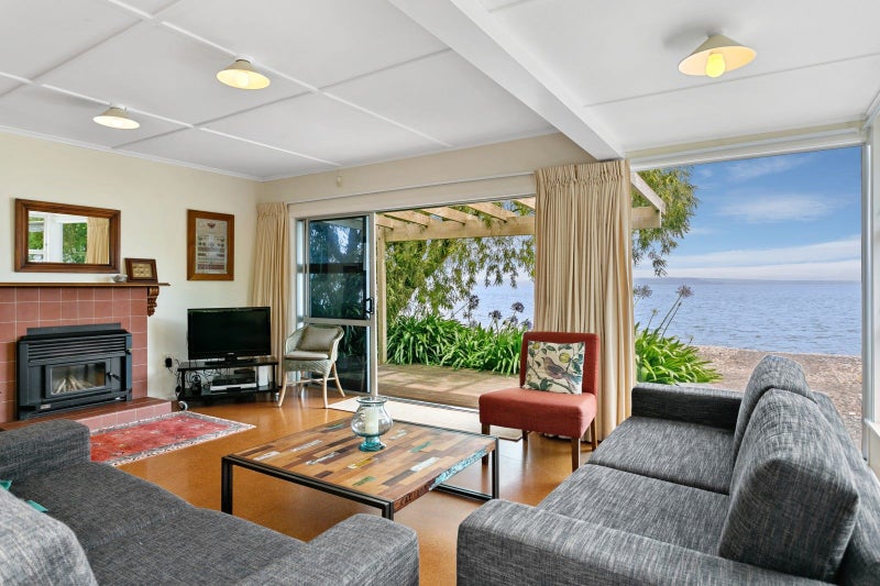 132 State Highway 1, Waitahanui, Taupō - Carousel 2