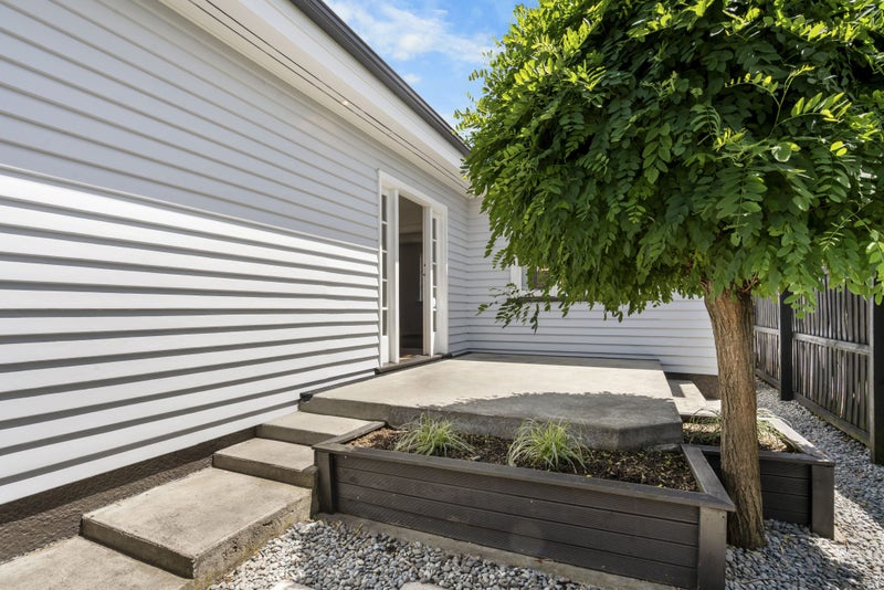 2/97 Bassett Street, Burwood, Christchurch - Carousel 2