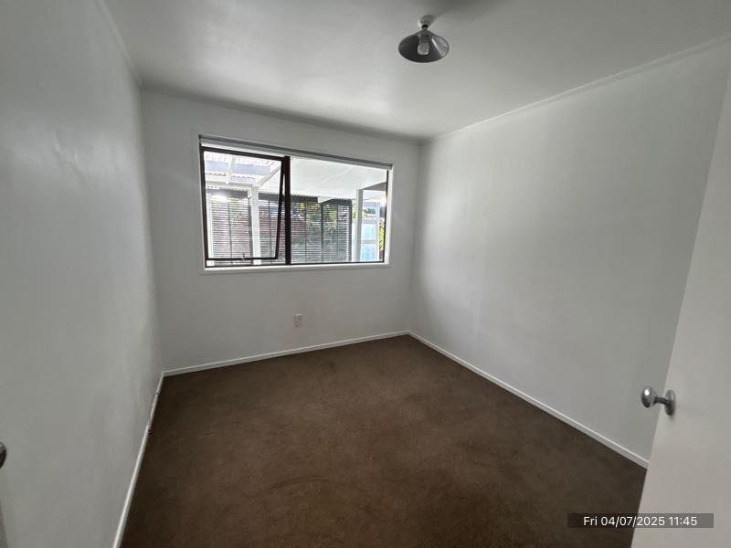 21  Fitzherbert Ave, West Harbour, Waitakere City, Auckland - Carousel 8