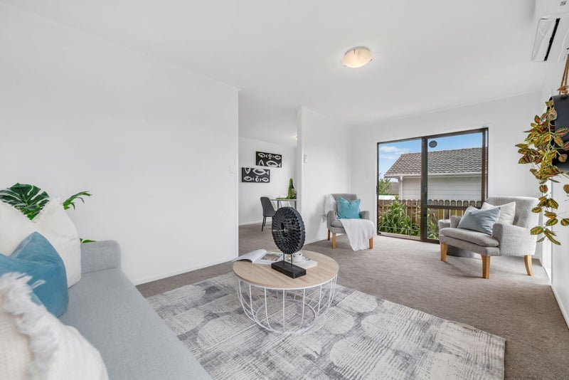 2/17 Coombe Ave, Otara, Manukau City, Auckland - Carousel 1