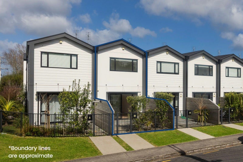 2A Stokes Avenue, Te Atatu Peninsula, Auckland - Carousel 1