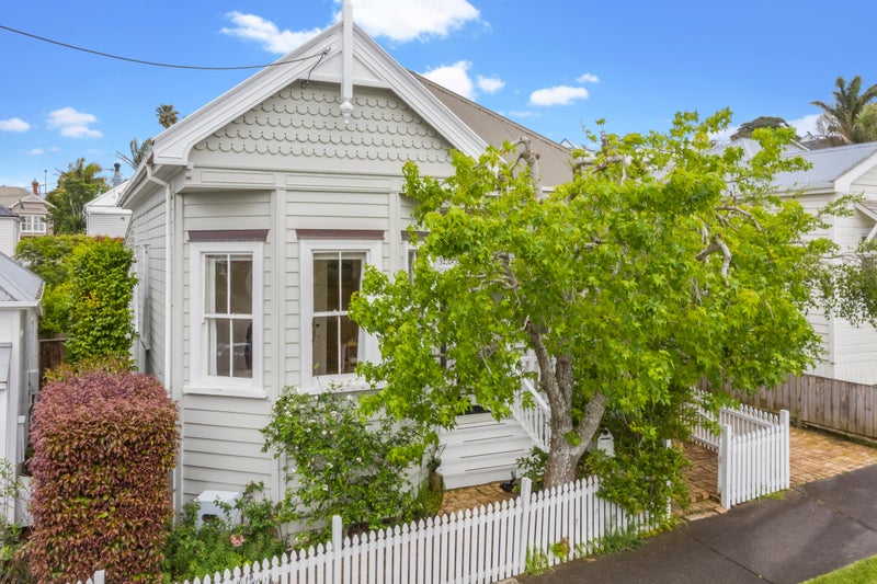 17 Bayfield Road, Ponsonby, Auckland - Carousel 1