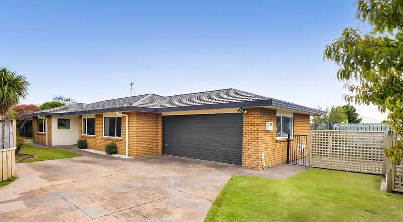 11C Murray Street, Bell Block, New Plymouth - Carousel 1