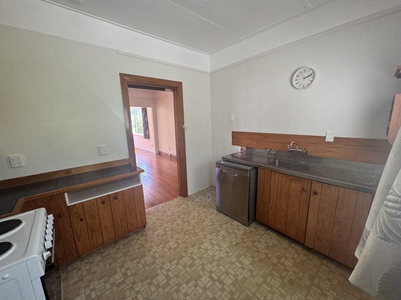 58 Standen Street, Karori, Wellington, Wellington - Carousel 2