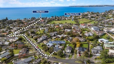 16 Gilshennan Valley, Red Beach, Red Beach - Carousel 1