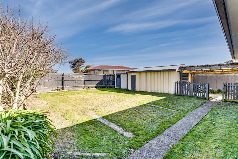 21 Fairmont Place, Hornby, Christchurch - Carousel 11