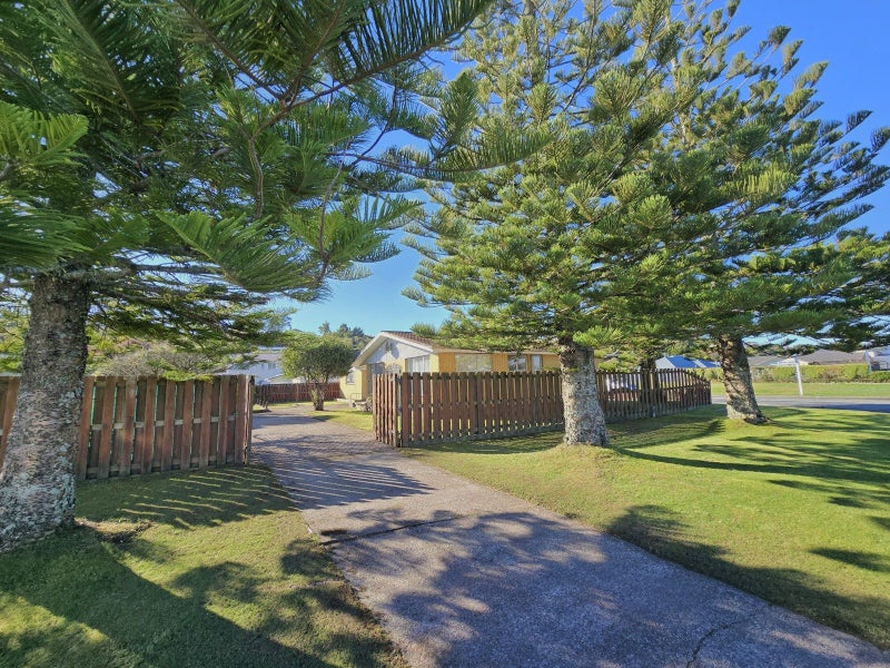 1 Bonar Drive, Hokitika, Hokitika - Carousel 28